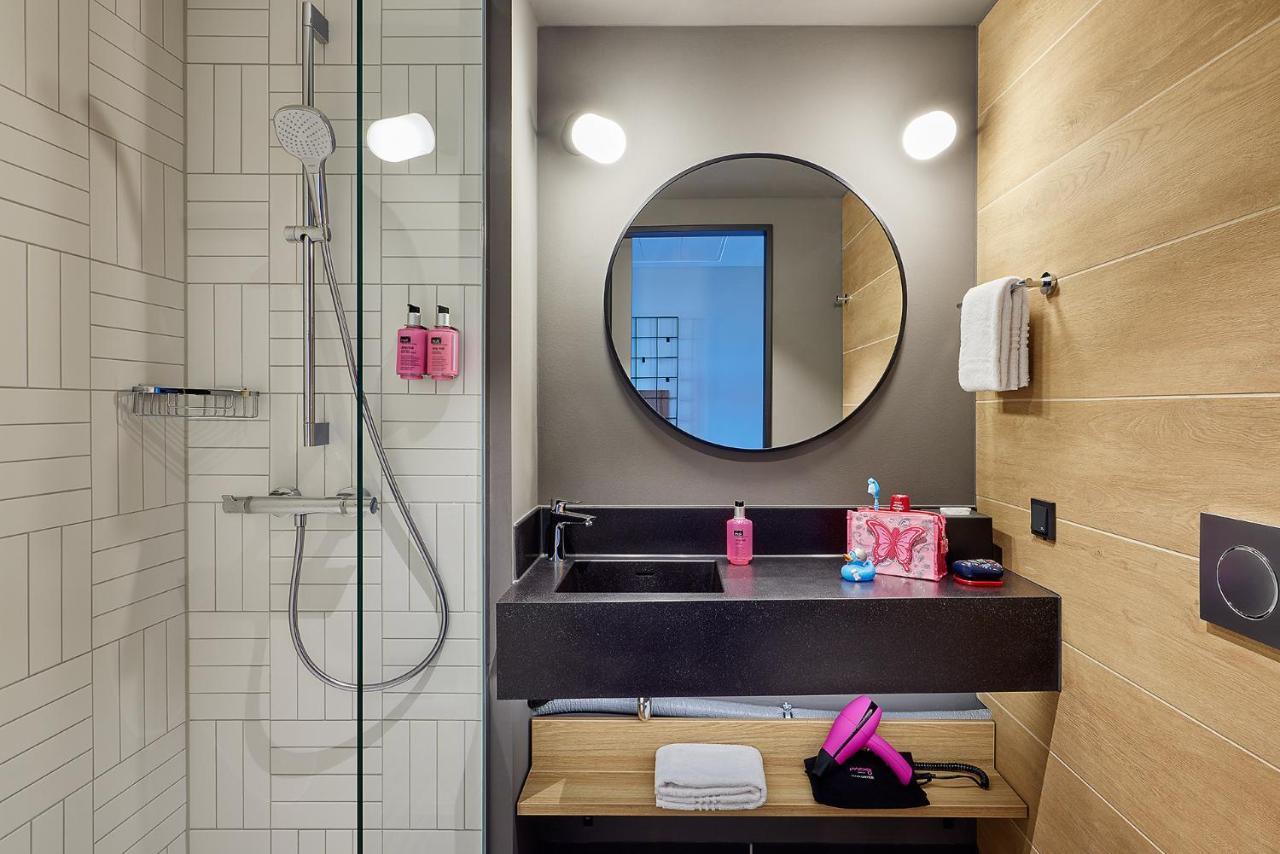Moxy Cologne Muelheim Hotel Luaran gambar