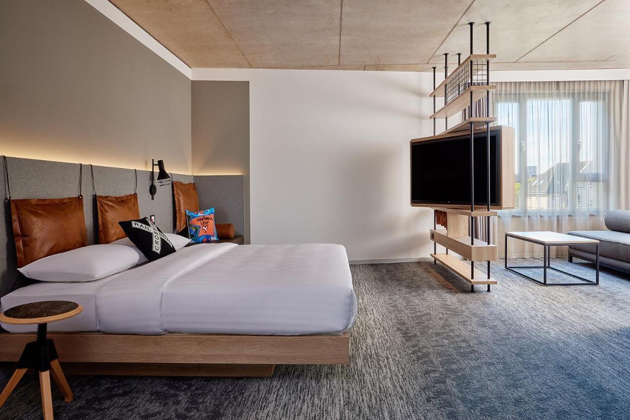 Moxy Cologne Muelheim Hotel Luaran gambar